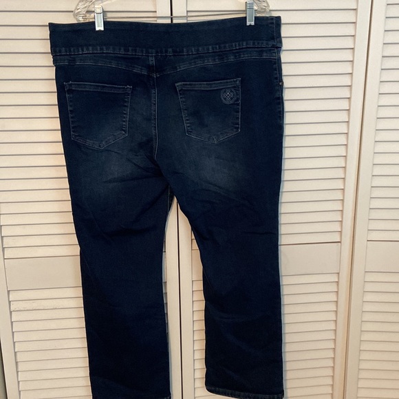 Laurie Felt Knit Cambre Straight-Leg Jeans XLP - Picture 5 of 7